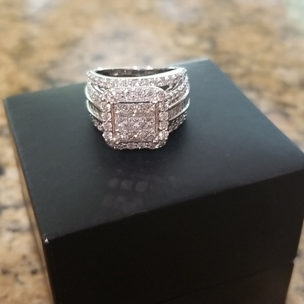 APPRAISED Macy's 14KW 3 CTTW Diamond Ring - SZ 7 - Picture 2 of 9